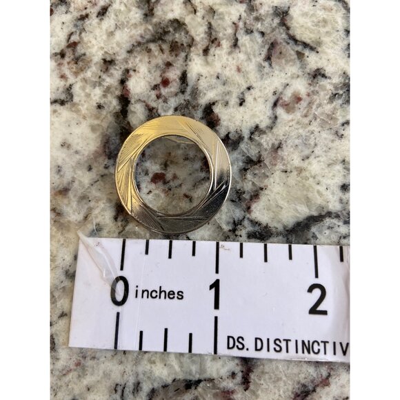 Vintage Silver Tone  Circle Brooch Geometric Etched Round Pin Minimalist Jewelry - Picture 2 of 4